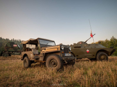 Zlot pojazdów militarnych i grup rekonstrukcyjnych