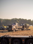 Zlot pojazdów militarnych i grup rekonstrukcyjnych