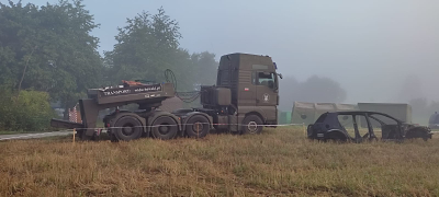 Zlot pojazdów militarnych i grup rekonstrukcyjnych