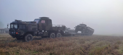 Zlot pojazdów militarnych i grup rekonstrukcyjnych